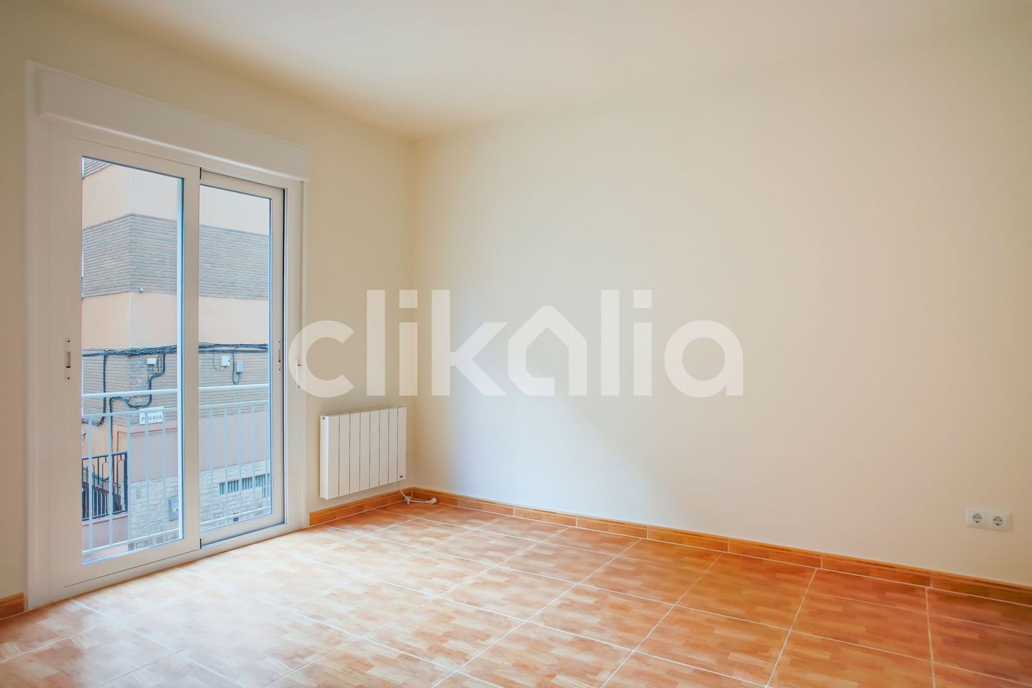 Piso en calle Serranillos - Foto 3