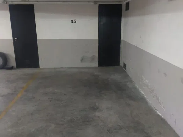 Garaje en Calle amberes, 10 - Foto 1