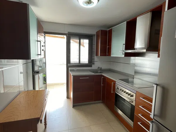 Piso en calle de la Reina Constança, 89 - Foto 2