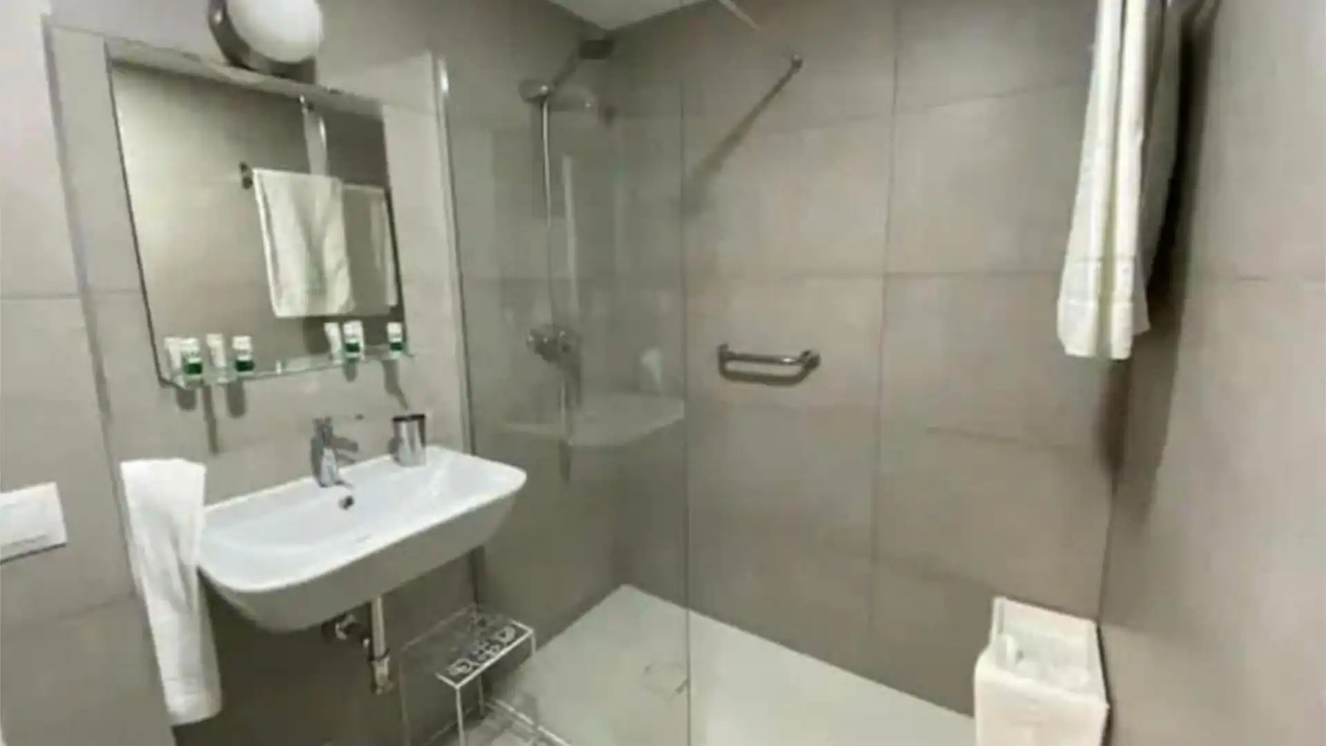 Piso en  Calle Martínez Catena 2 - Foto 5