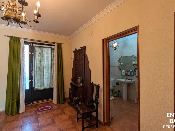 Chalet adosado en Calle Villacisneros s/n - Foto 4