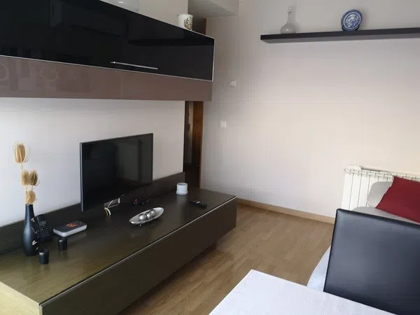 Piso en calle de Juneda, 31 - Foto 2