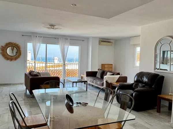 Dúplex en calle Muelle de Ribera casas T-u s/n