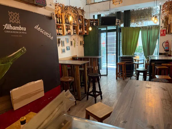 Bar, restaurante en traspaso en Calle del Médico Pascual Pérez - Foto 7