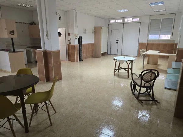 Piso en calle Hermanas Cubells, 15 - Foto 1