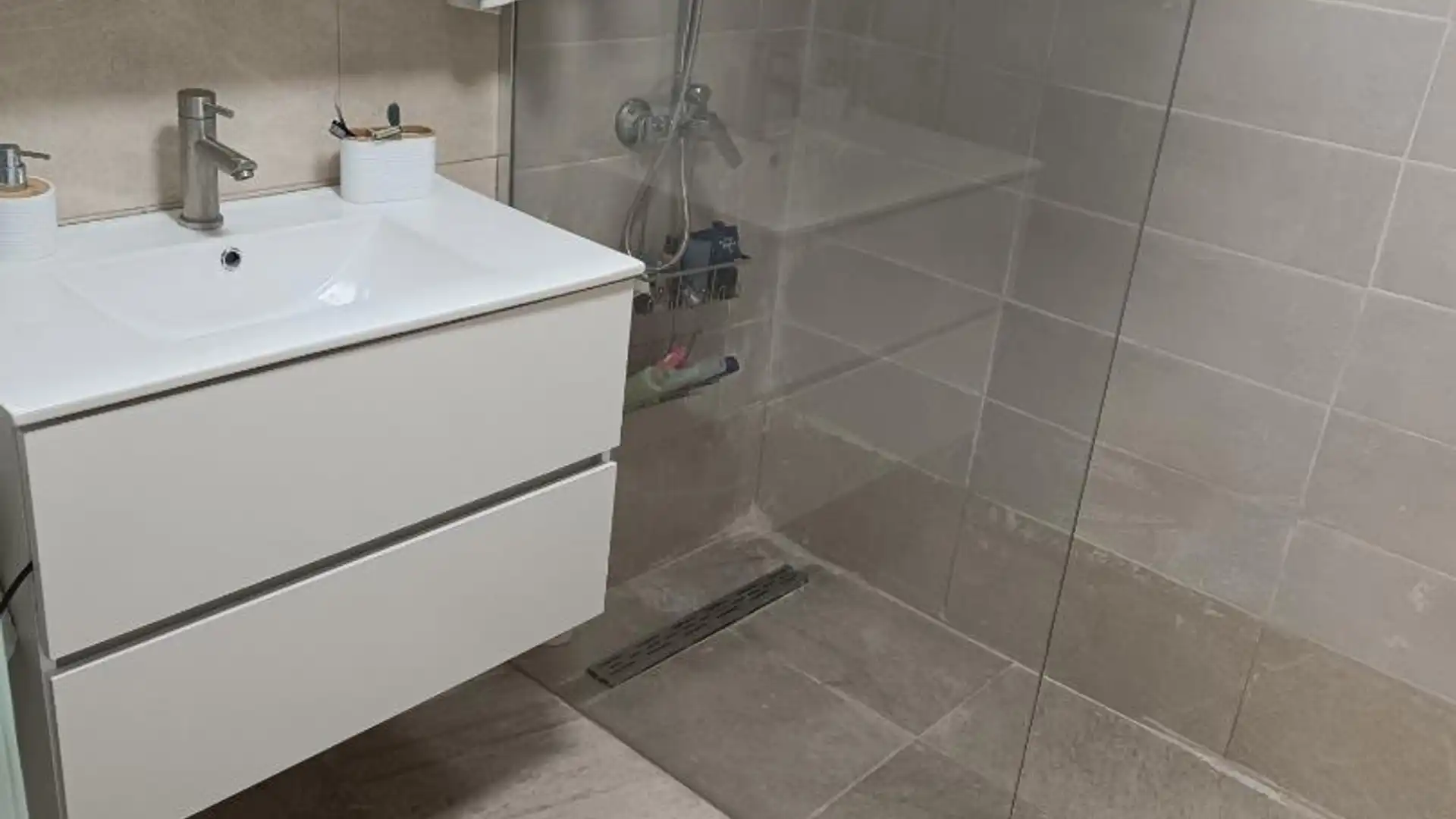 Planta baja en  Carrer del Marqués de Montortal 45 - Foto 1