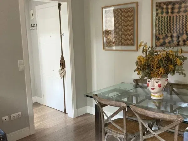 Piso en calle de Santa María Magdalena, 7