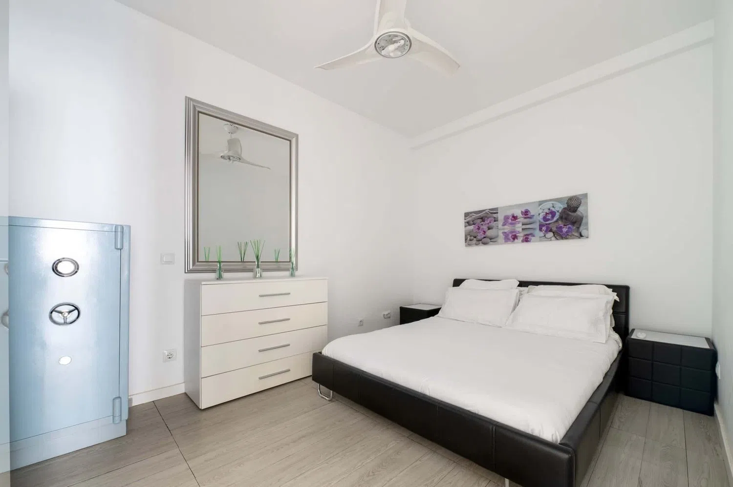 Piso en calle de Valldonzella, 60 - Foto 1