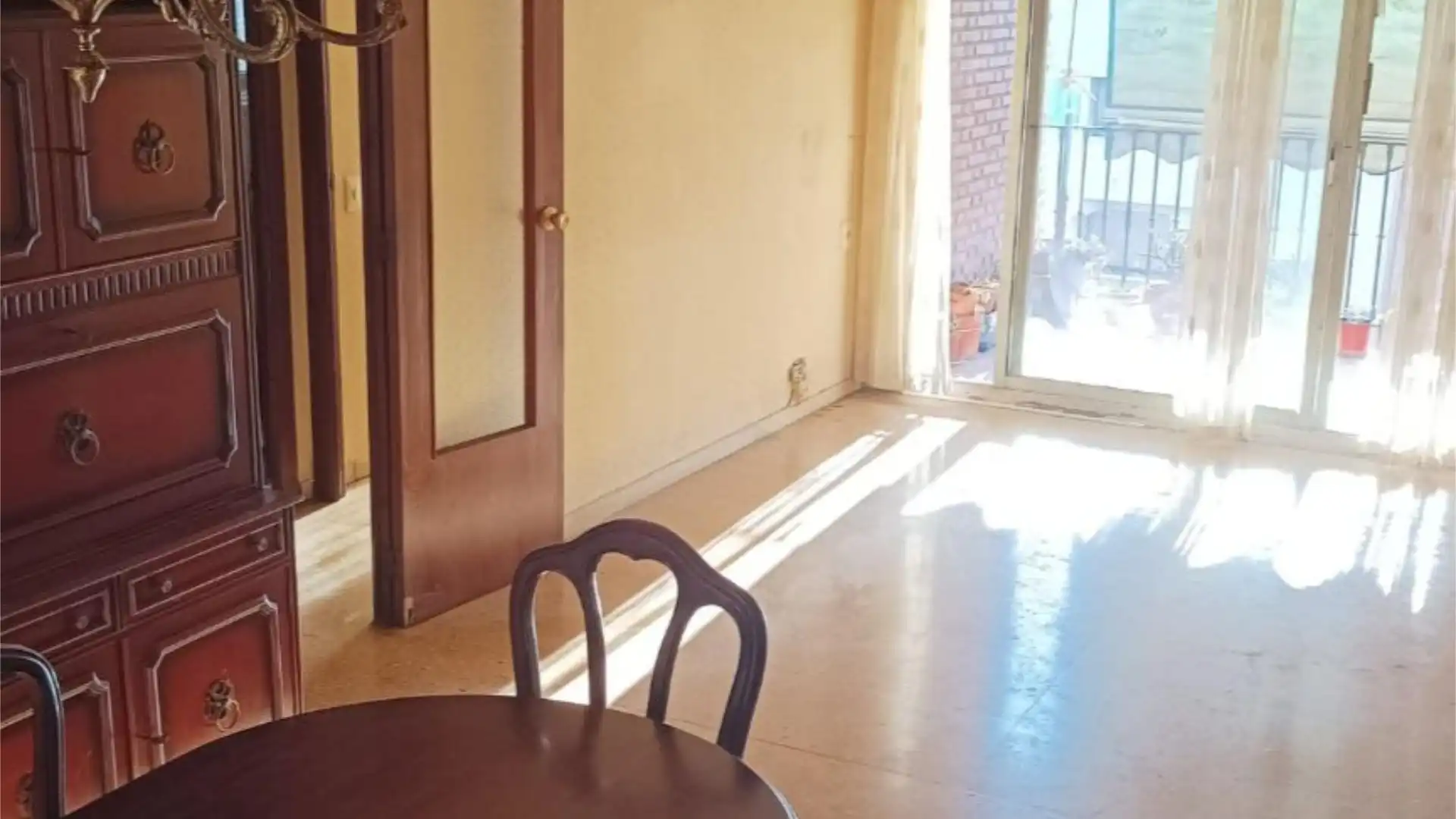 Piso en  Carrer de Joaquín Benlloch 27 - Foto 2