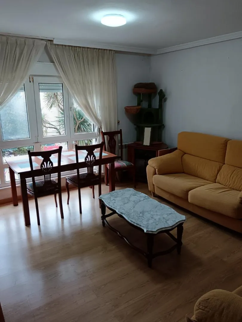 Piso en  Calle Velasquita Giráldez 12 - Foto 13