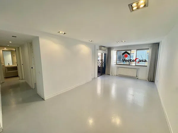 Piso en Calle d'Armando Palacio Valdés, Exposició - Foto 1