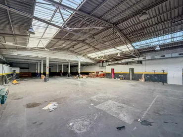 Local comercial en Sabadell - Foto 1