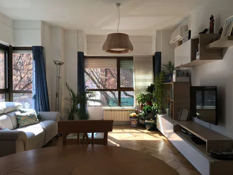 Piso en calle de Latina, 26