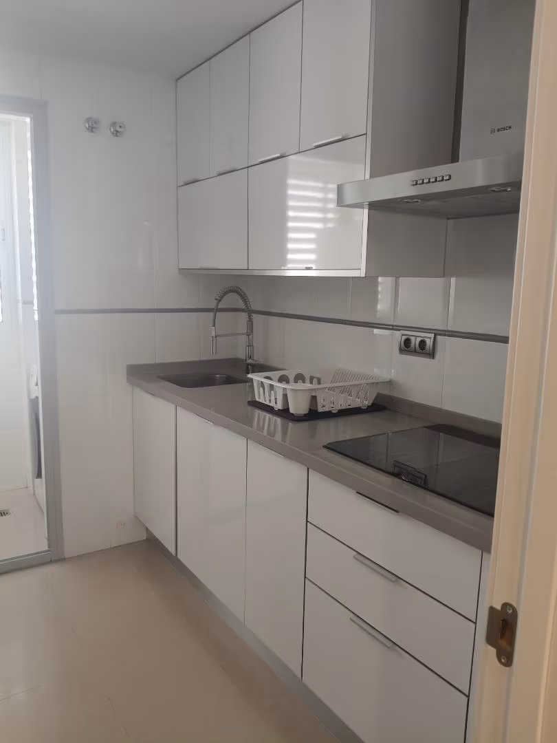 Piso en  Plaza de la Solidaridad 7 - Foto 2