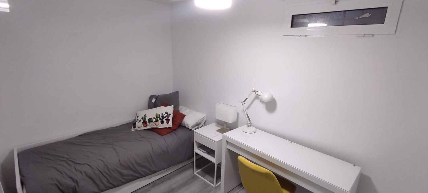 Piso en calle Sol Naixent, 7 - Foto 2