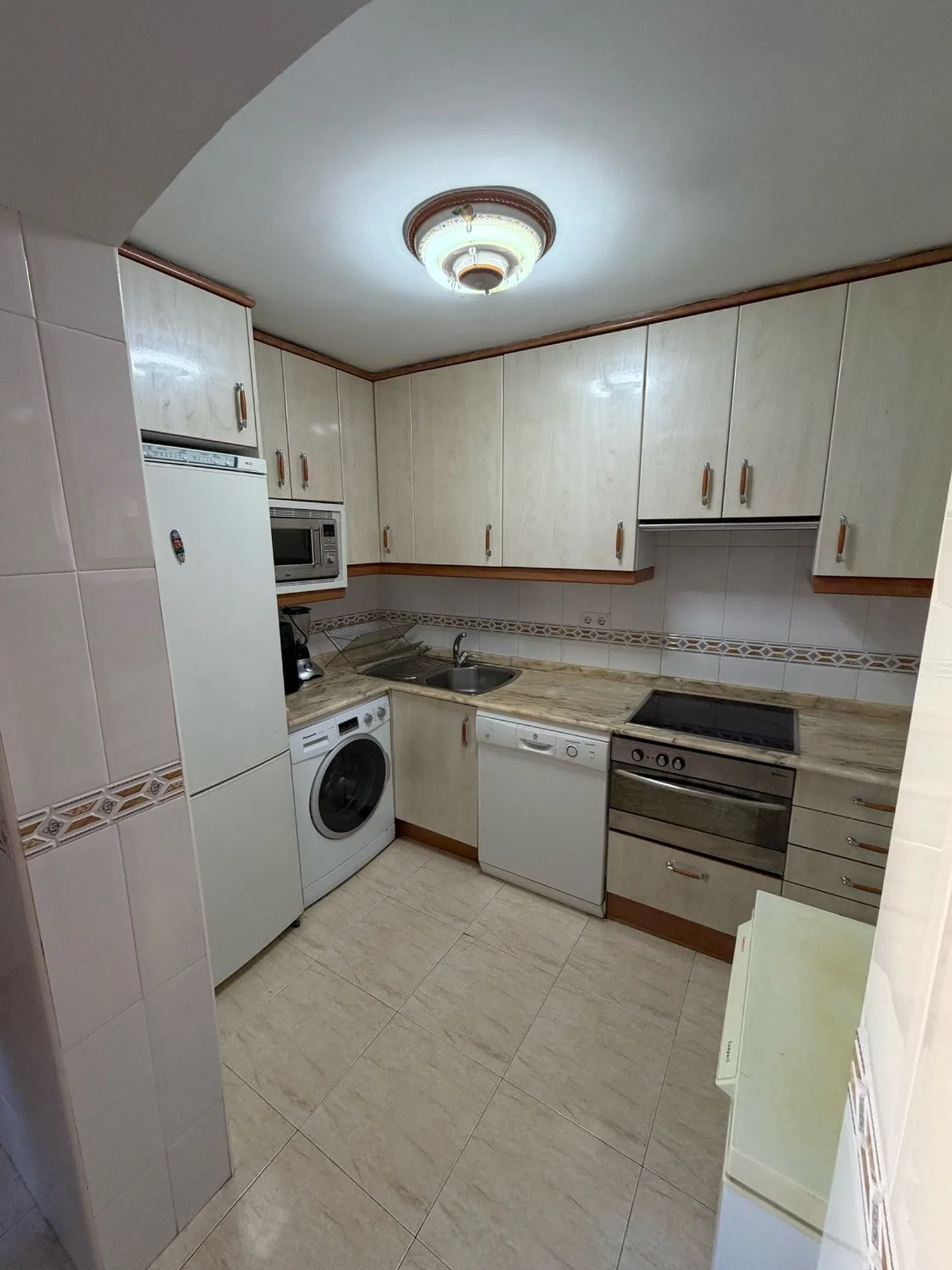 Piso en avenida del Marqués de Corbera, 26 - Foto 1