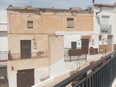 Casa adosada en  Calle Toril 34 - Foto 2