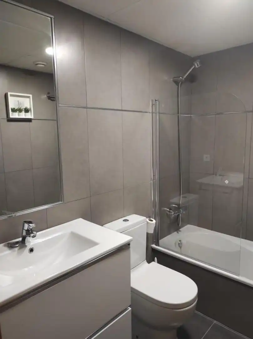 Piso en  Calle Escritora Ángeles López de Ayala 7 - Foto 10