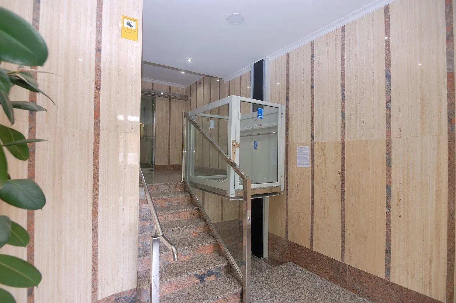 Piso en avenida de Villamayor, 74 - Foto 2