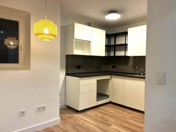 Piso en Reyes Católicos