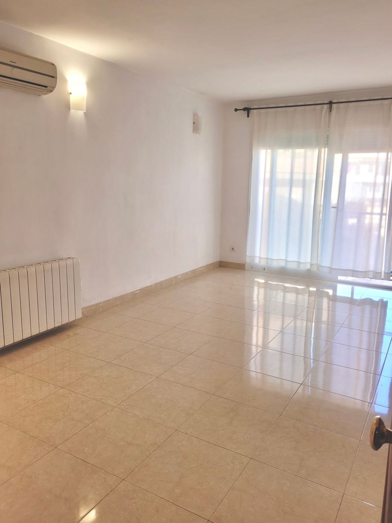 Piso en calle Llacuna de Sanabria, 5