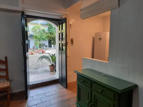 Estudio en calle Santiago, 27