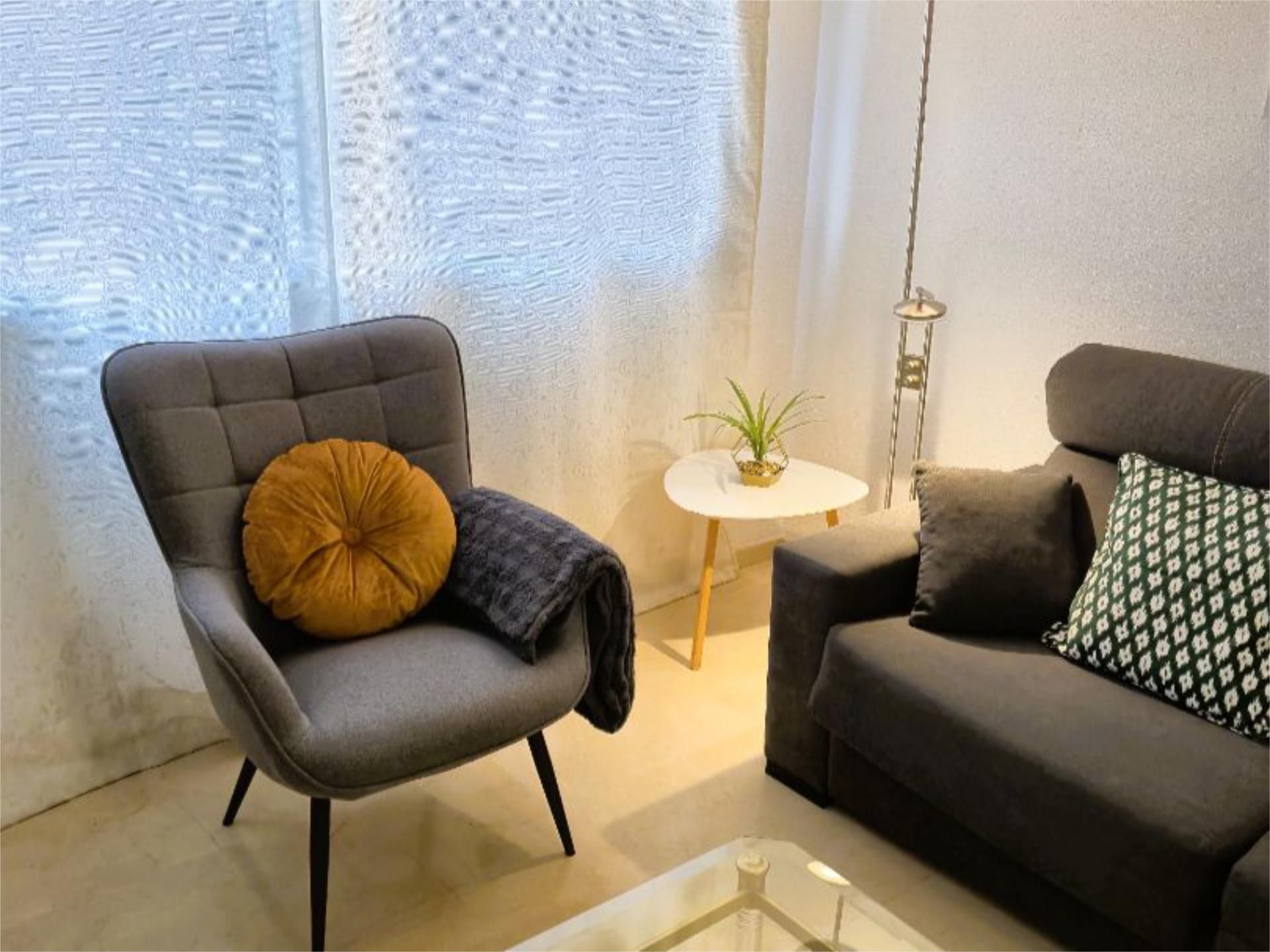 Piso en  Plaza de la Solidaridad 7 - Foto 3