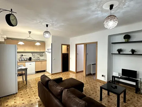 Piso en avenida Donostiarra, 4