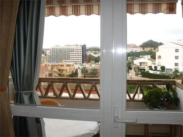 Apartamento en Junto al Parque de la Paloma - Foto 2