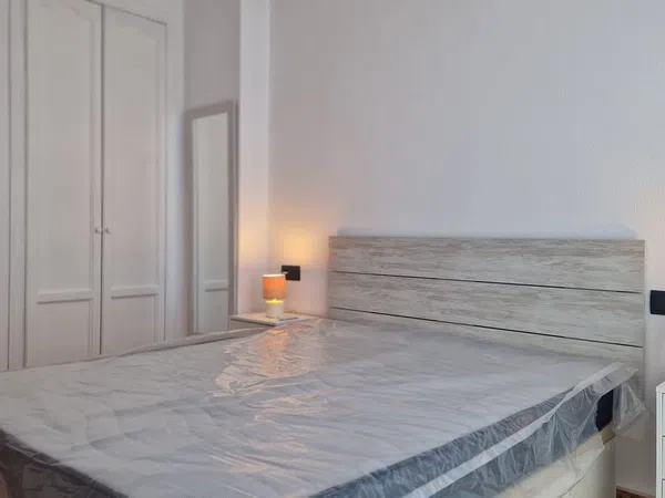 Piso en avenida Don Juan de Borbon, 3 - Foto 9