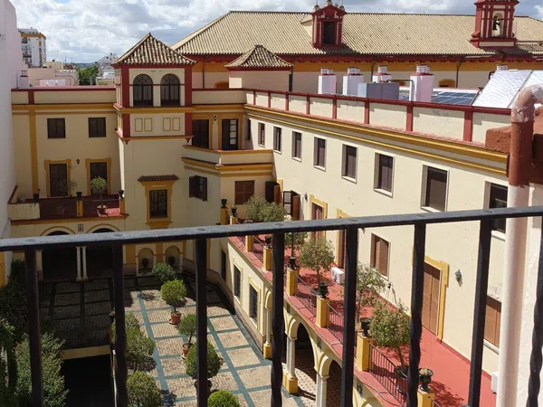 Piso en Plaza de la Gavidia-San Lorenzo - Foto 1