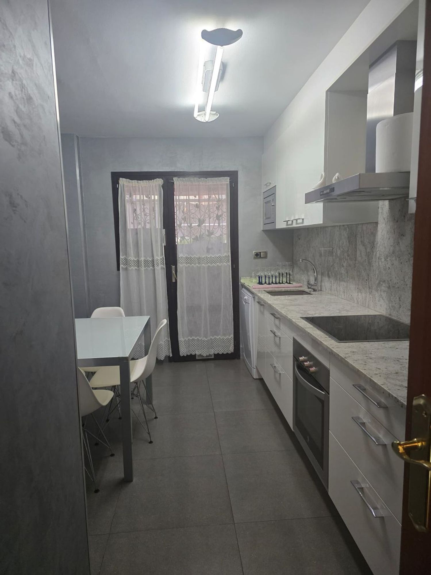 Piso en calle Joan Miró, 1 - Foto 1