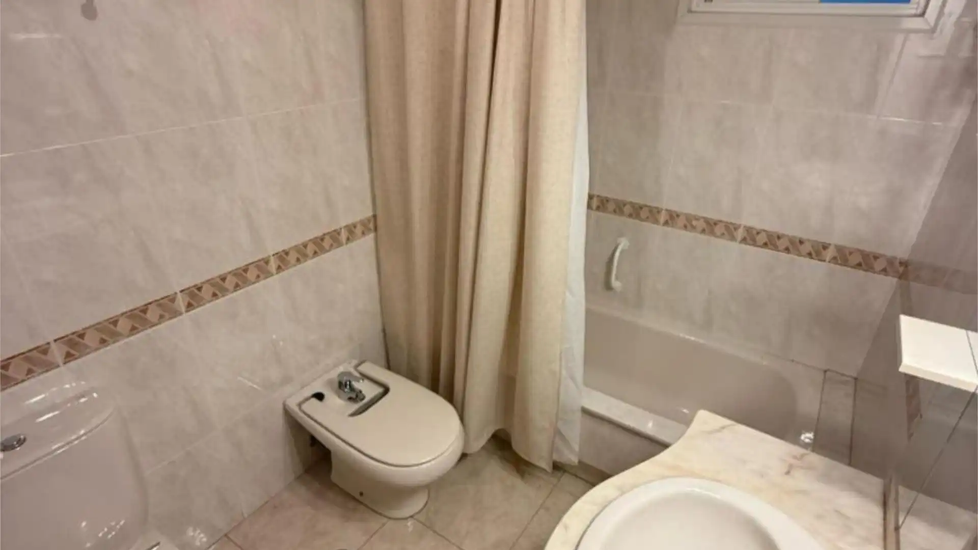 Piso en  Avenida Ernesto Che Guevara 31 - Foto 7