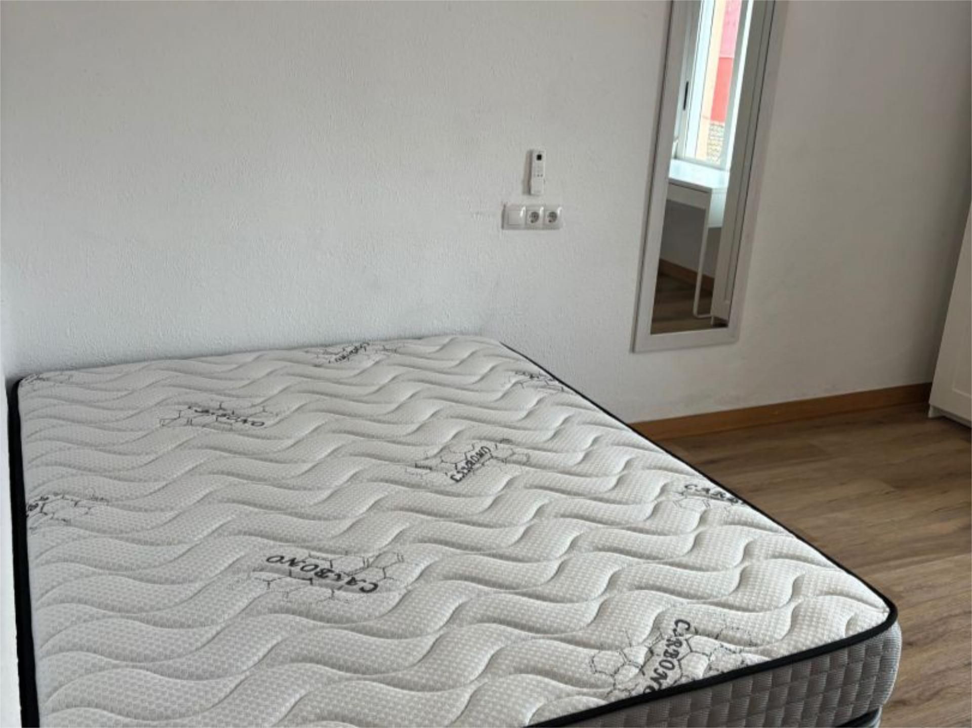 Piso en  Carrer de Vicent Ballester 14 - Foto 8