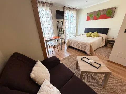 Estudio en calle da Ronda de Don Bosco, 52 - Foto 4