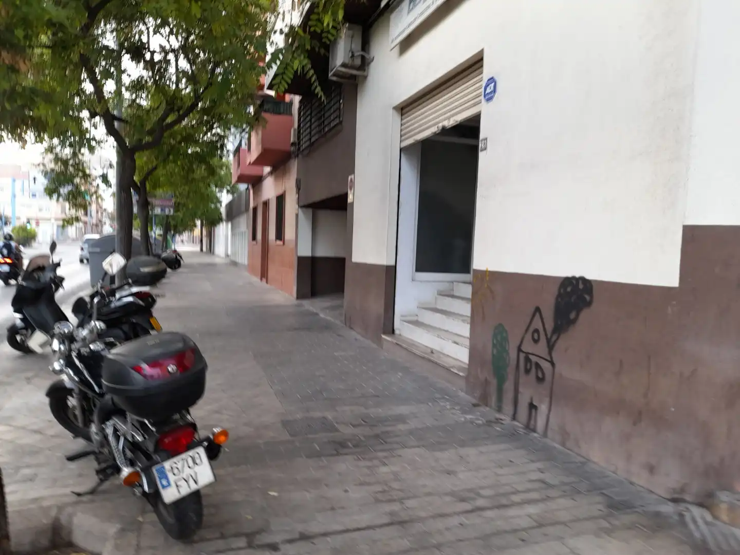 Local comercial en  Calle Teulada 66 - Foto 3