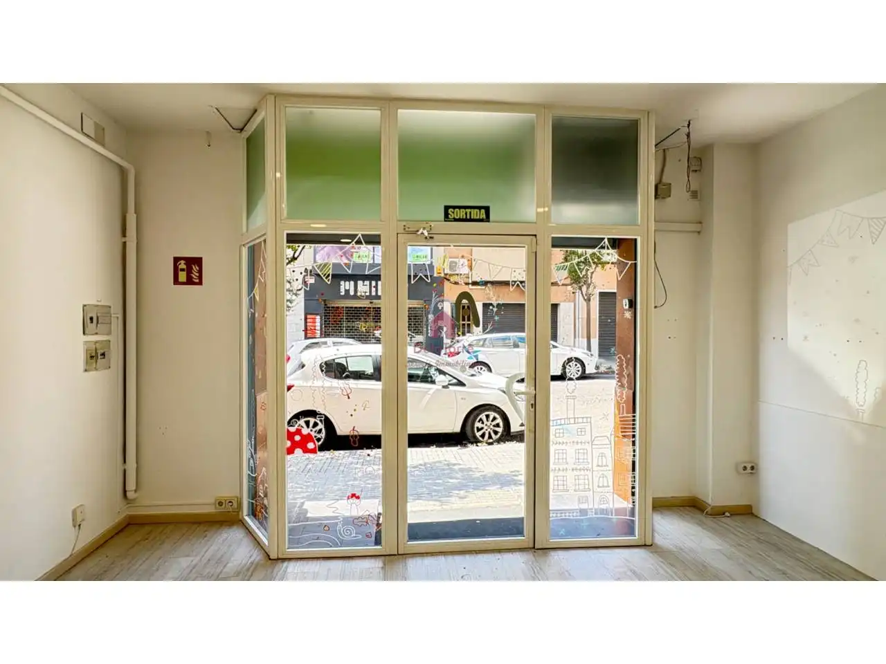 Local comercial en Terrassa - Foto 4