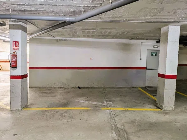 Garaje en Calle Río Viñuela, 5 - Foto 1