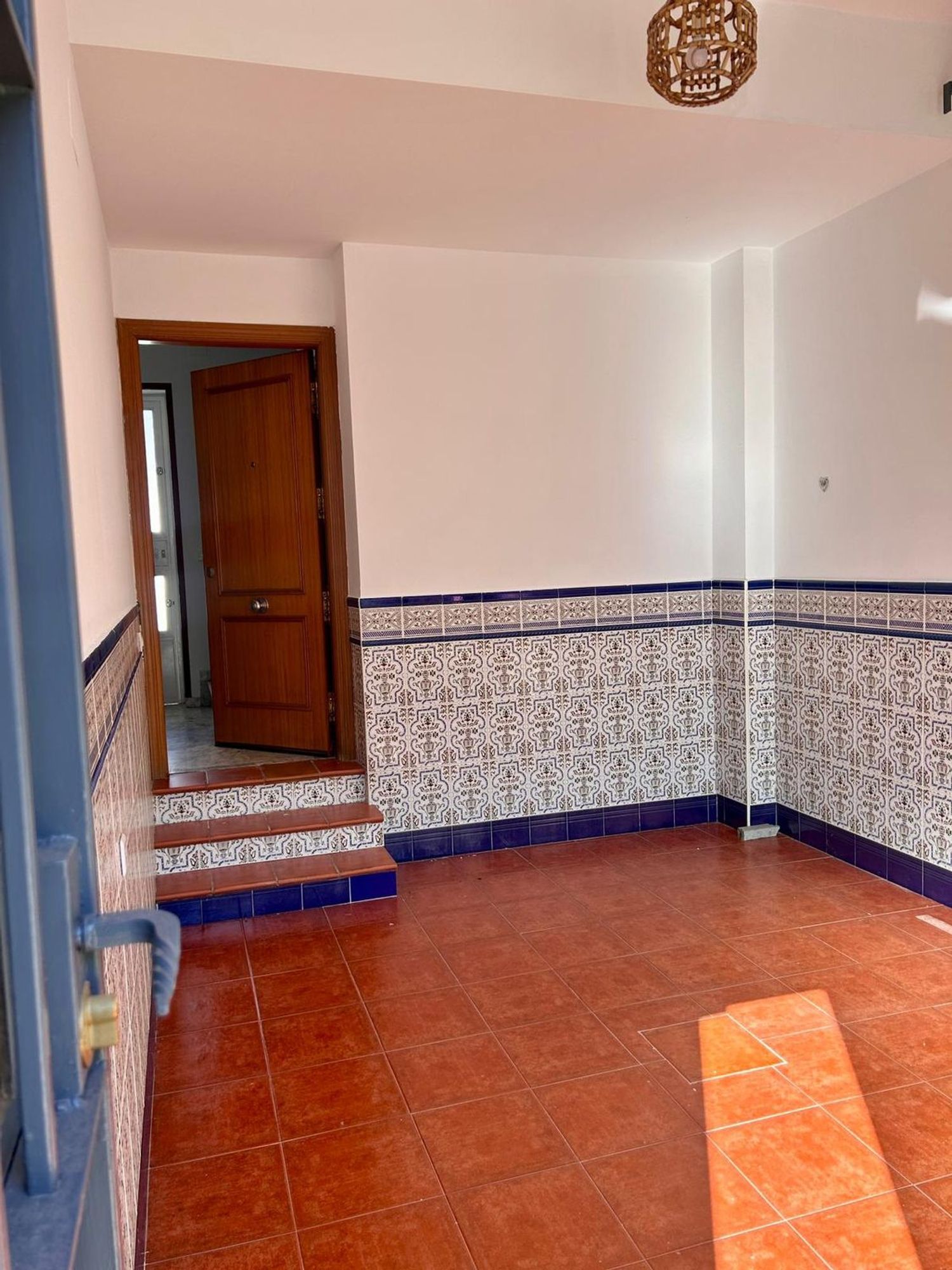 Chalet adosado en Urb. el capricho Barrio Alcolea