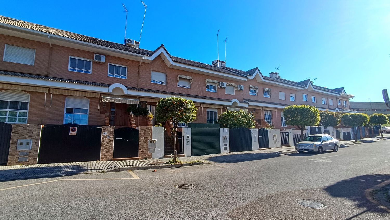 Chalet adosado en Los Milagros - Corchera - Foto 1