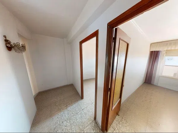 Piso en Barrio Torrefiel - Foto 3