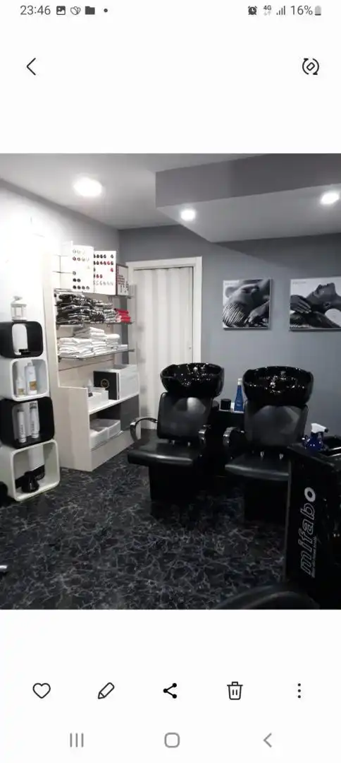 Local comercial en  Avenida de Pino Montano 121 - Foto 8