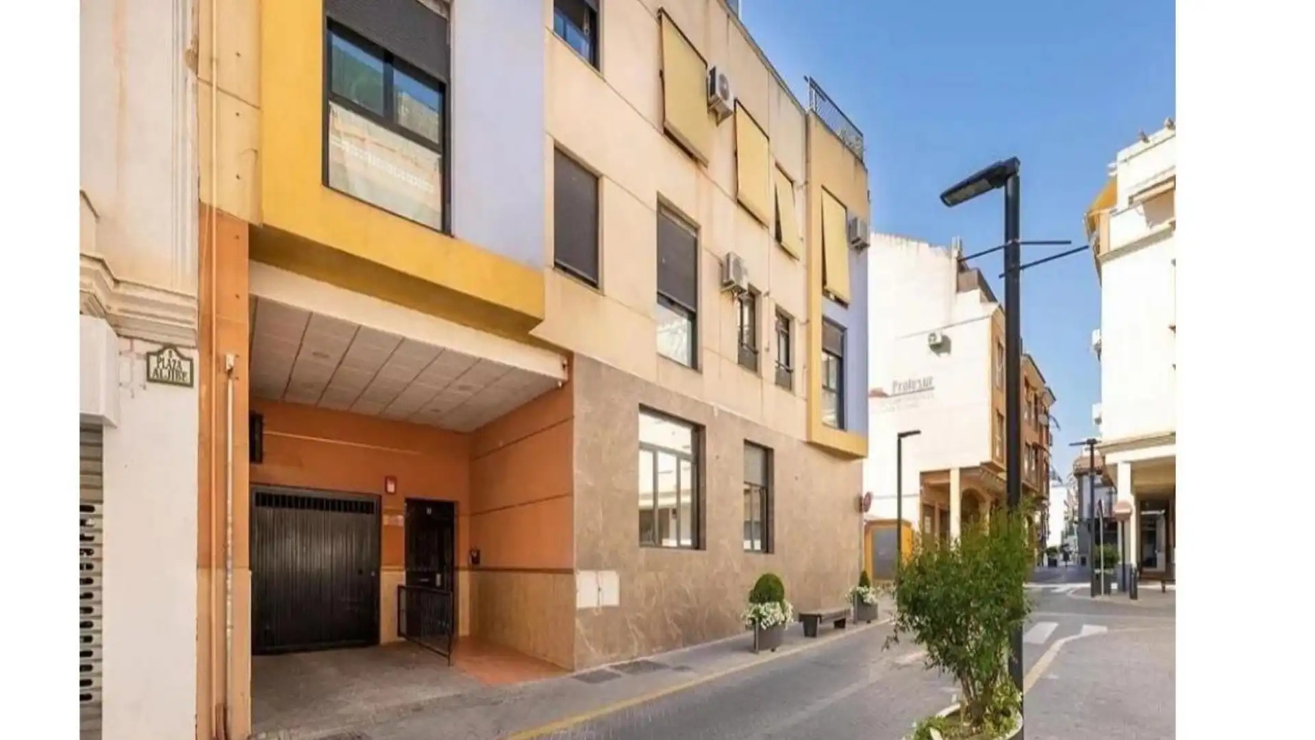 Piso en  Calle Aljibe Alto 11 - Foto 1