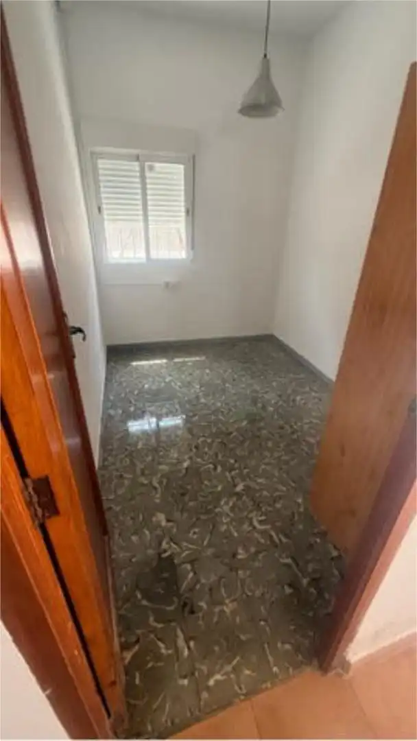 Casa adosada en Godelleta - Foto 4