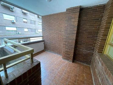 Piso en  Carrer Arquitecto Morell - Foto 3