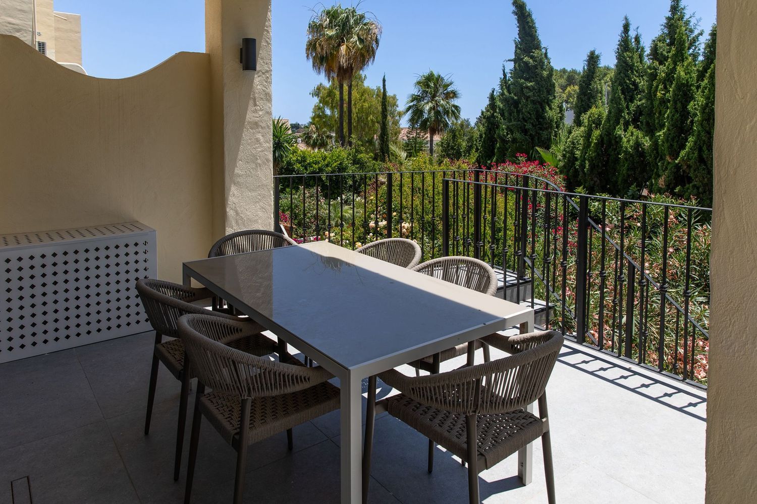 Chalet adosado en Urbanización Los Pinos de Aloha, 10, Aloha - Foto 5