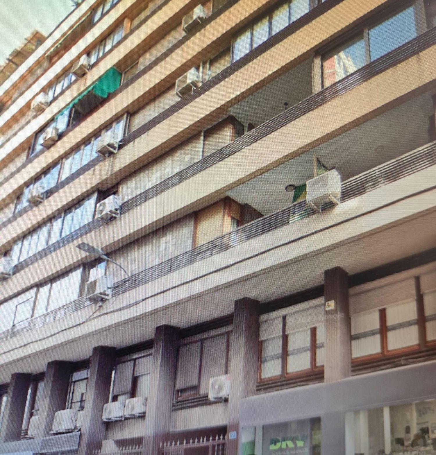 Piso en calle Reyes Católicos, 17 - Foto 1