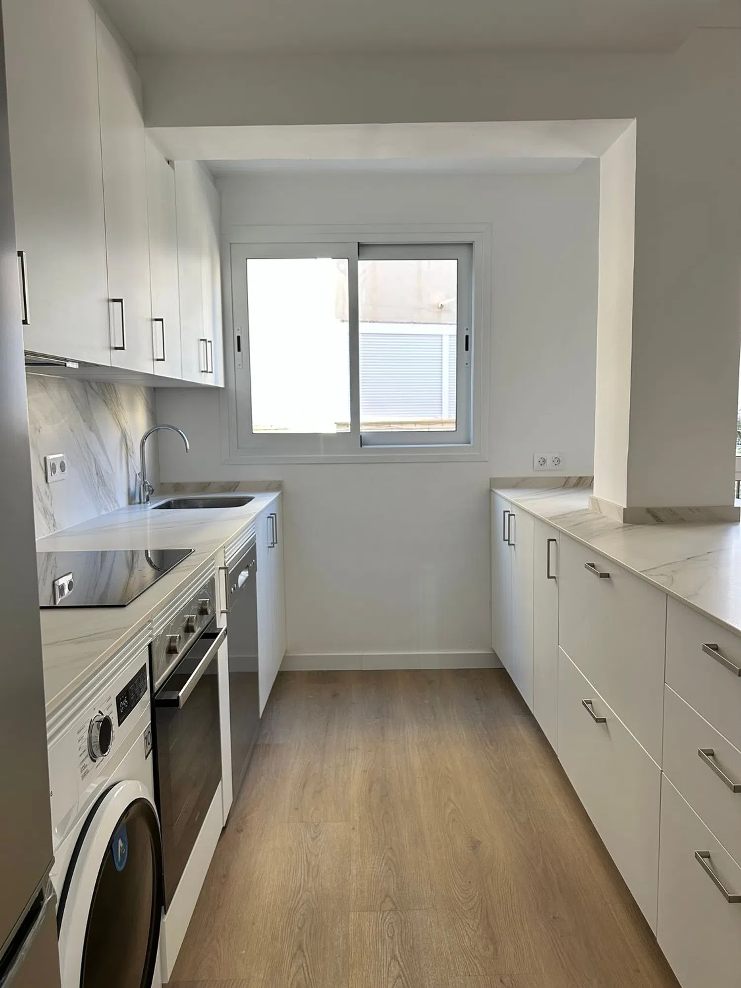 Piso en calle de la Reina Constança, 13 - Foto 3