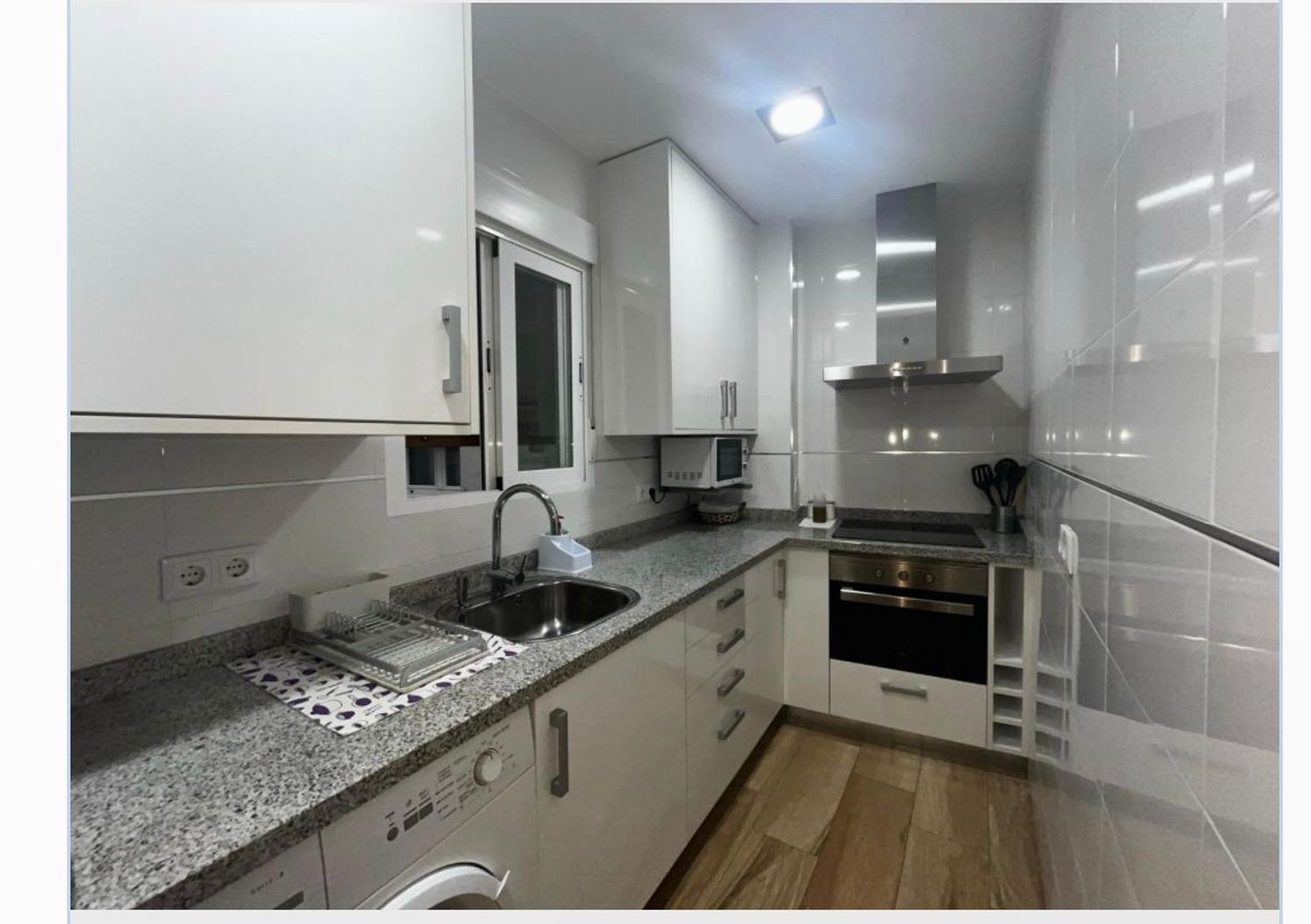 Piso en plaza de Colón, 8