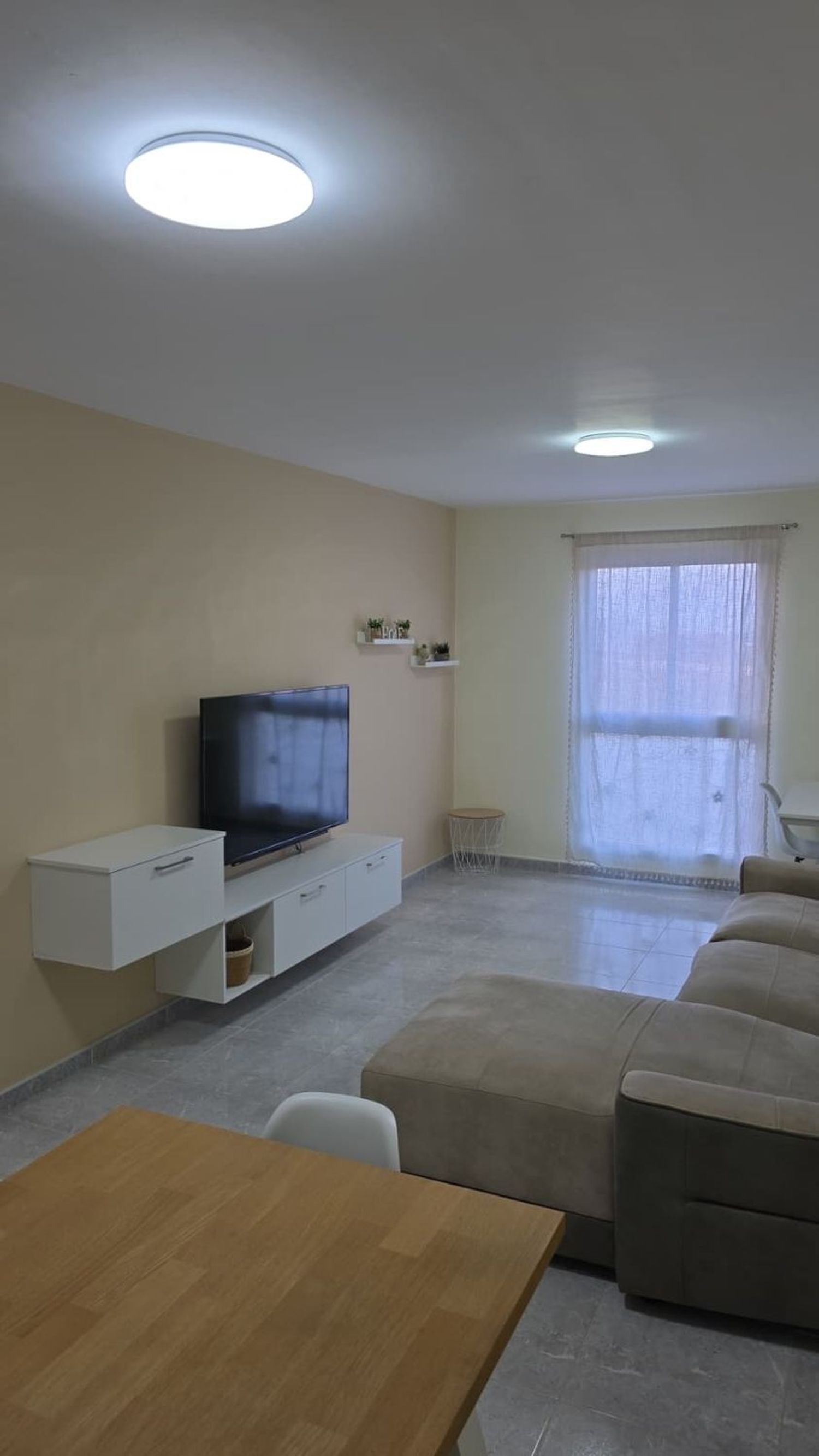 Piso en calle Homero, 31 - Foto 2